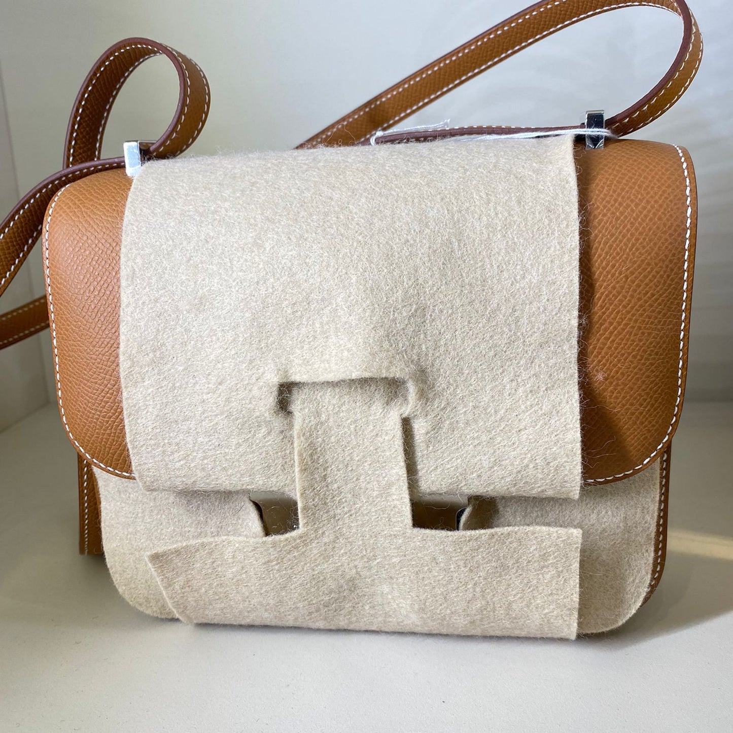 HERMES COSTANCE 18 GOLD 2024