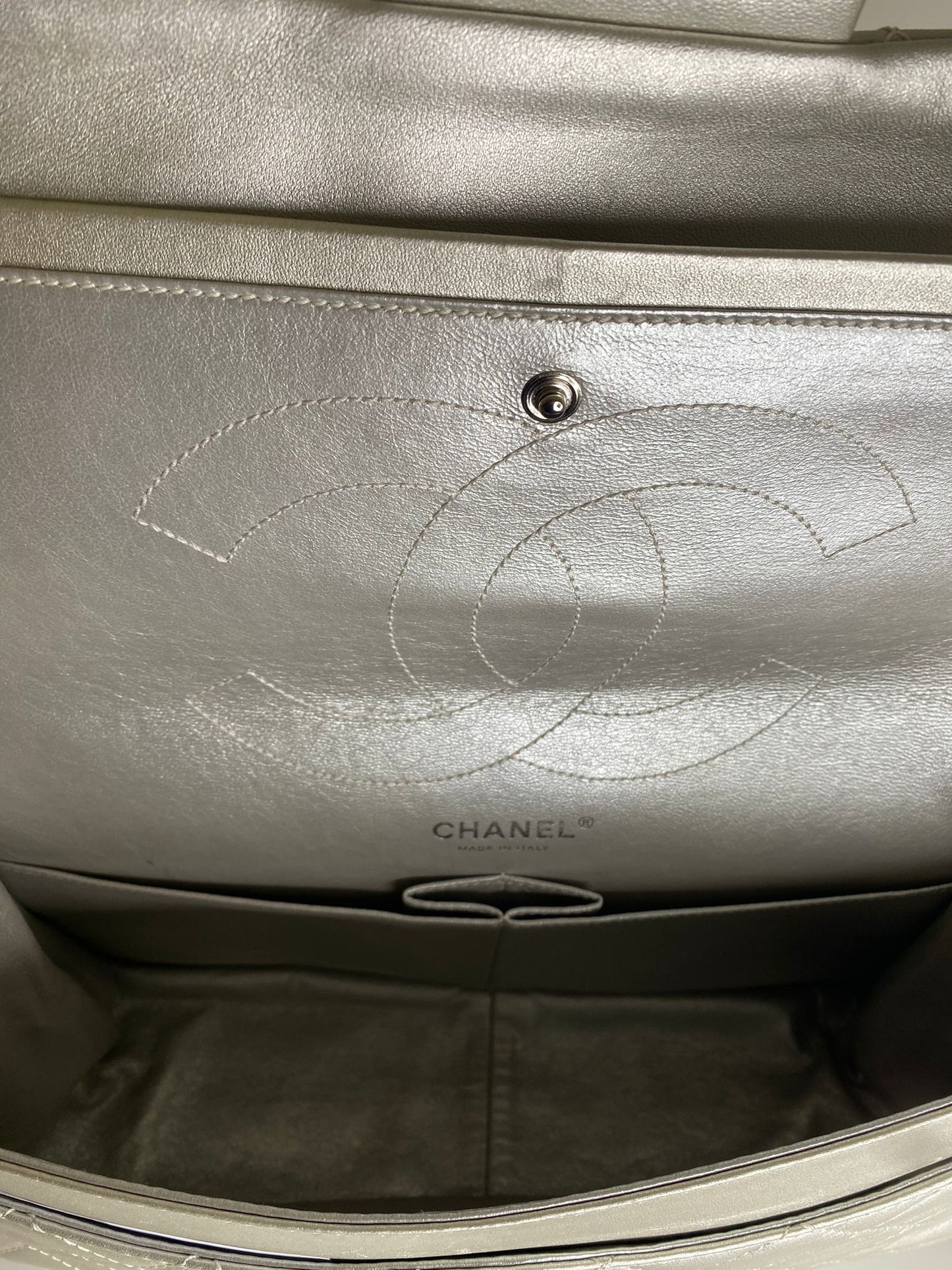 CHANEL 2.55 col. ARGENTO usata