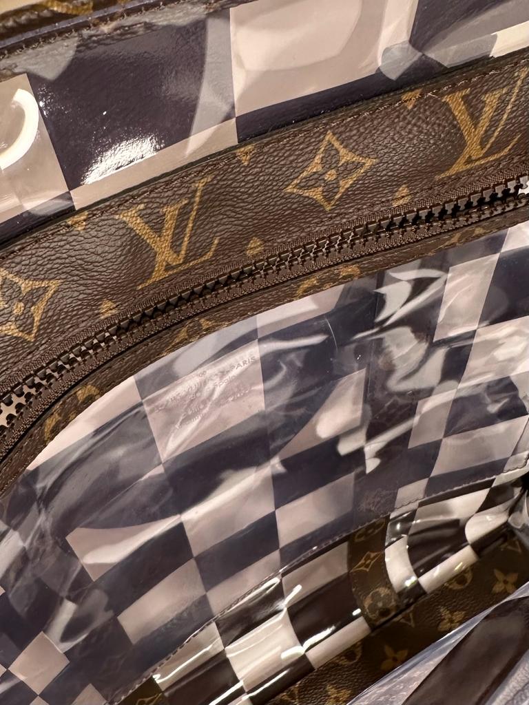 Louis Vuitton Sac Plat