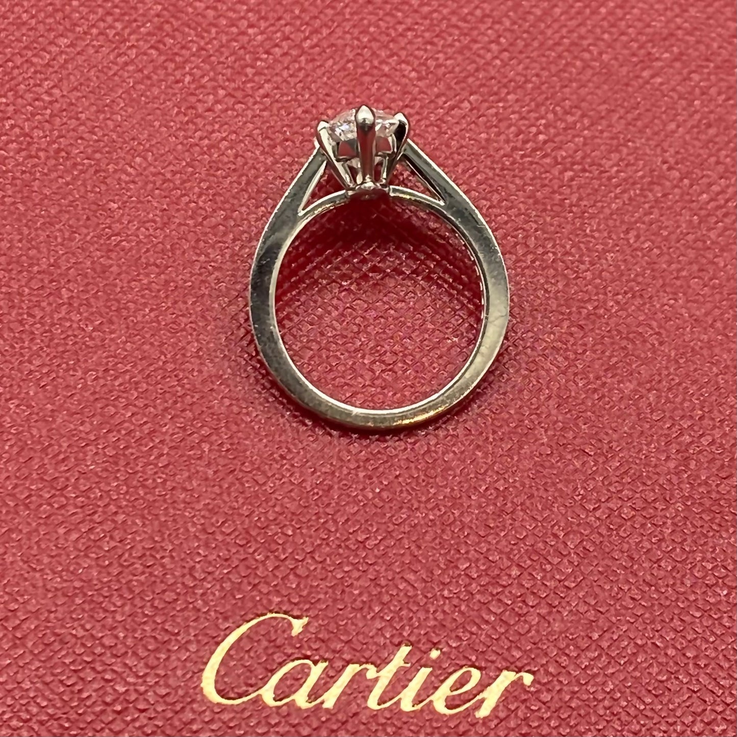 Anello Marquise firmato Cartier