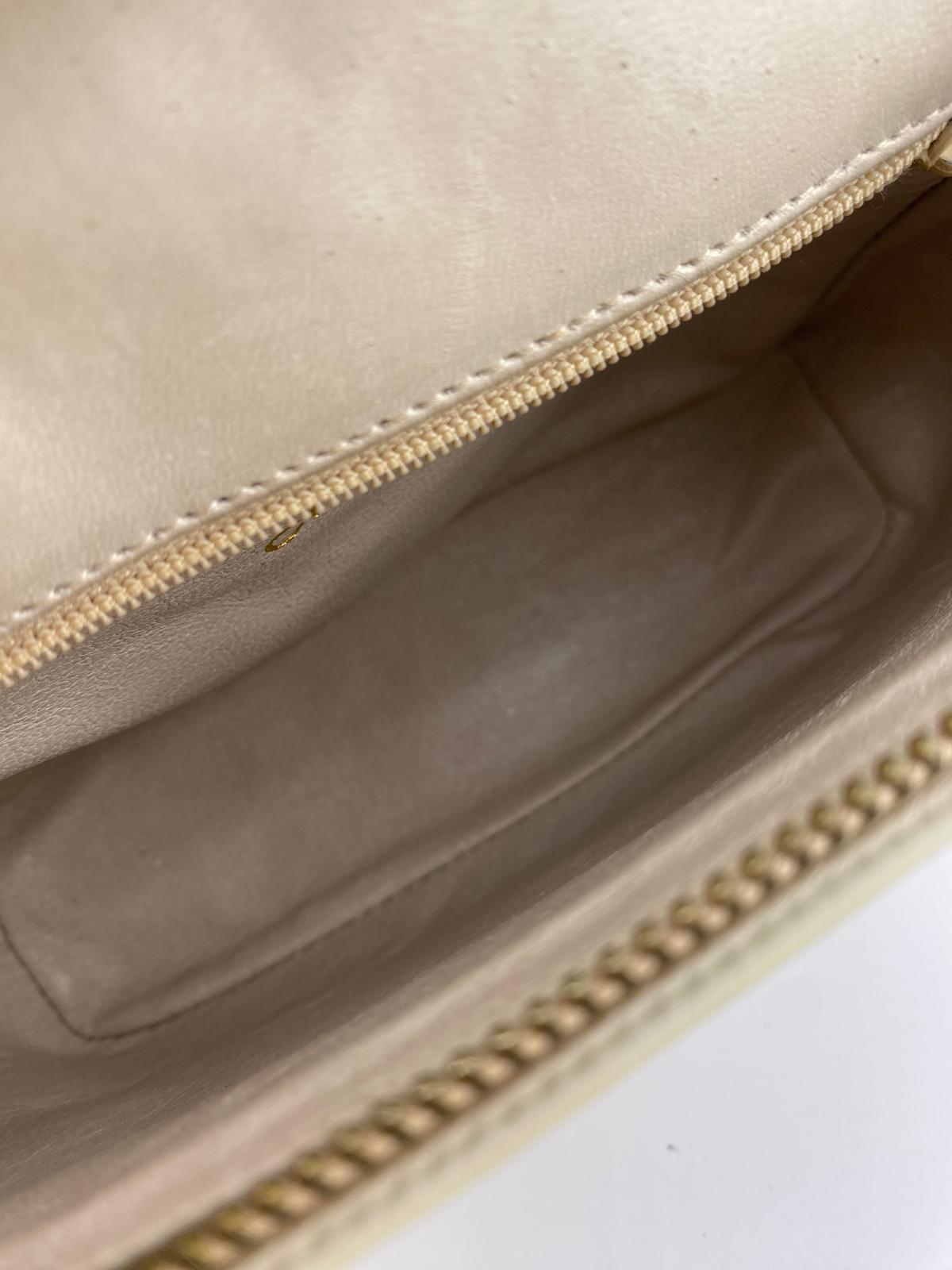 Chanel vintage bianco