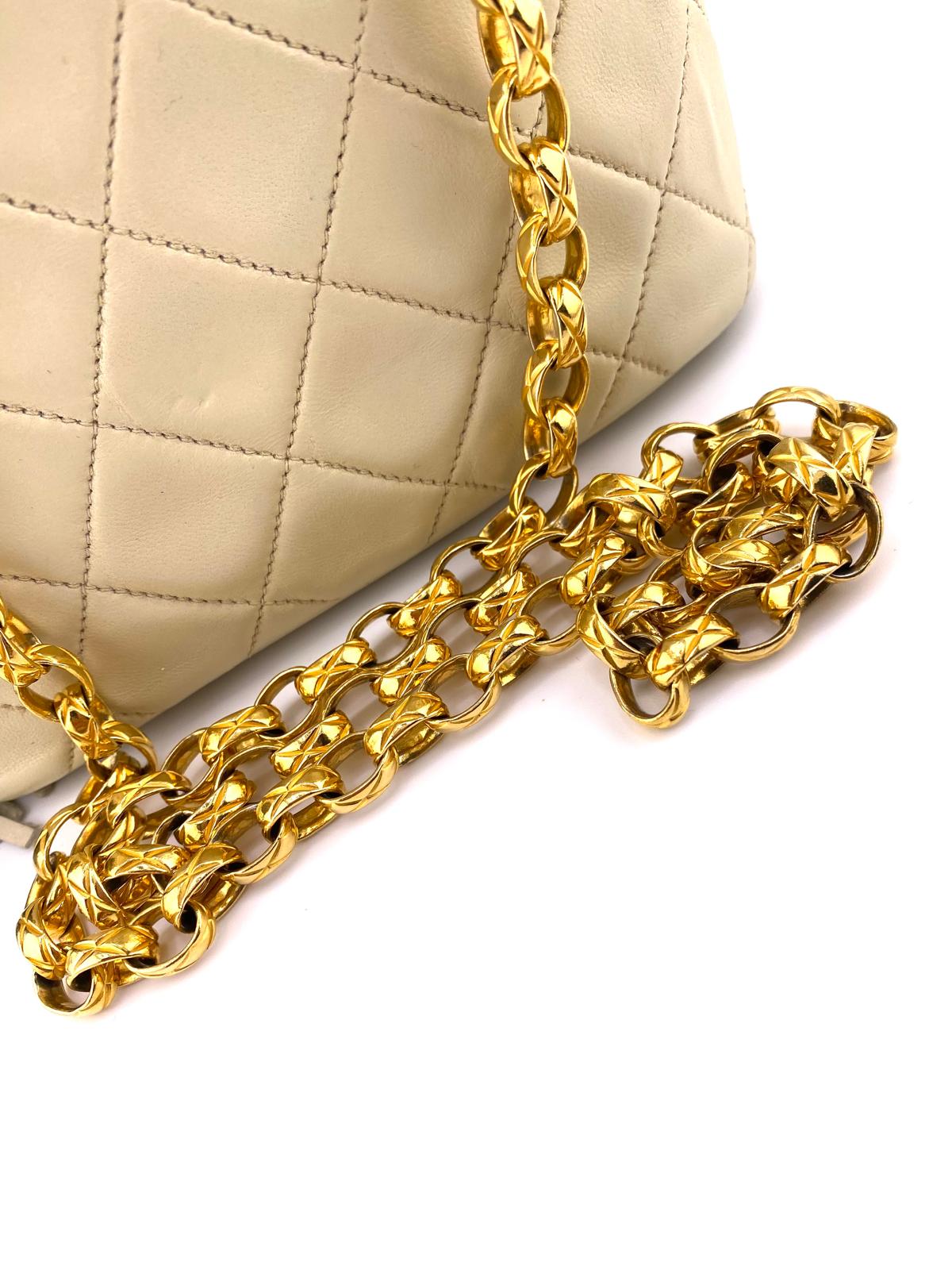 Chanel vintage bianco