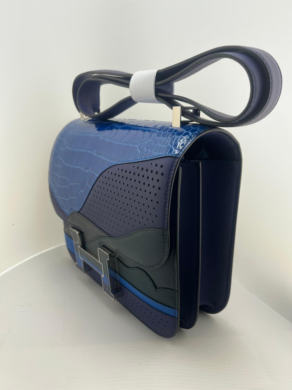 HERMES CONSTANCE 24 COCCO BLU