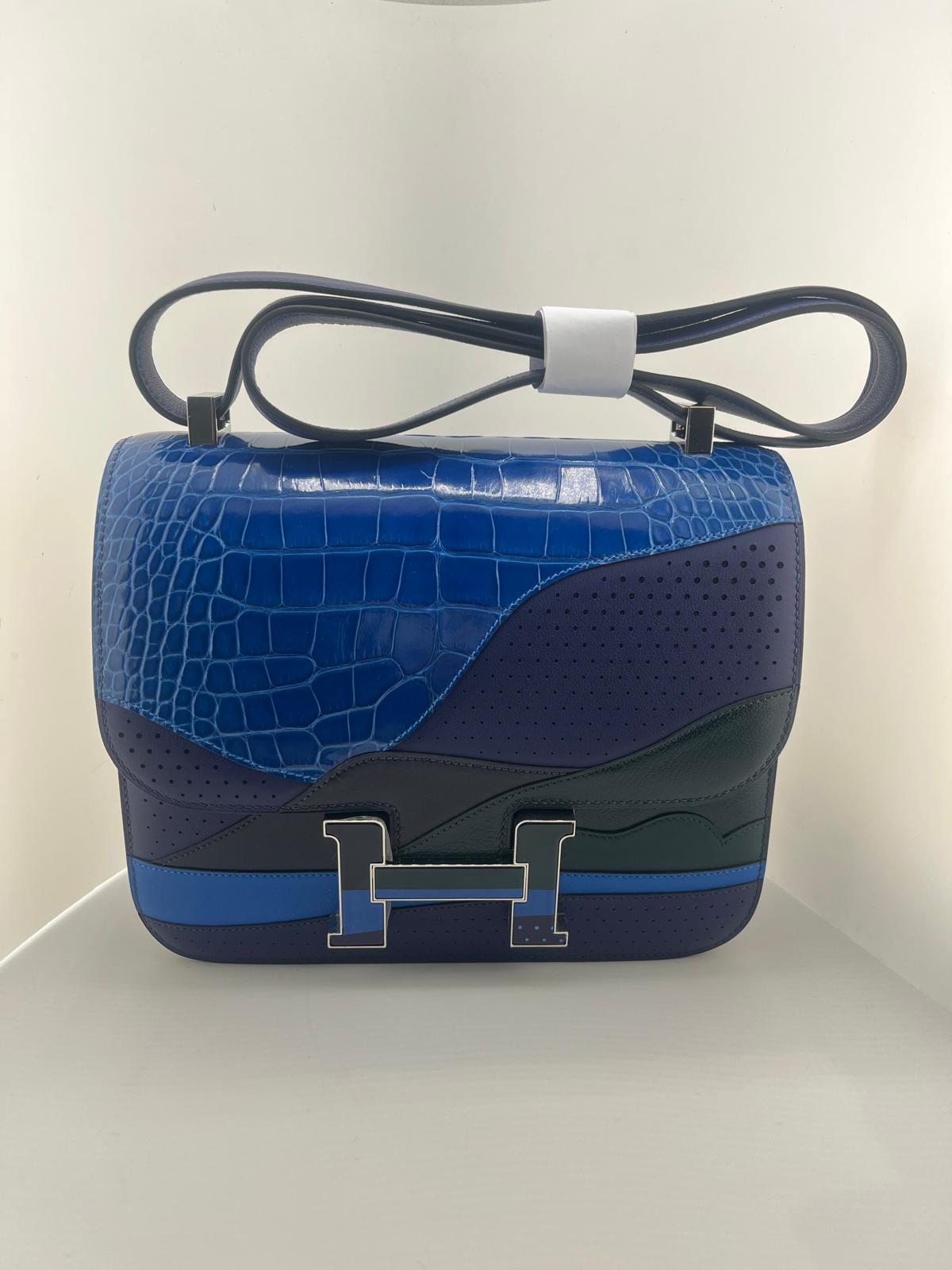 HERMES CONSTANCE 24 COCCO BLU