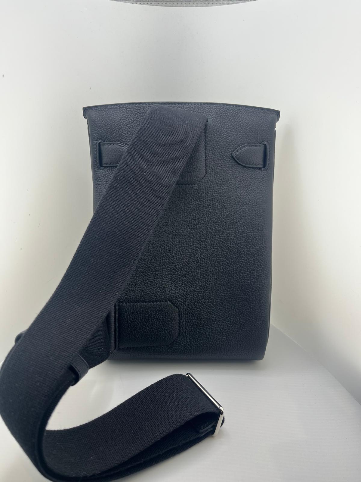 HERMES BORSA HAUT A COURROIES IN PELLE NERA