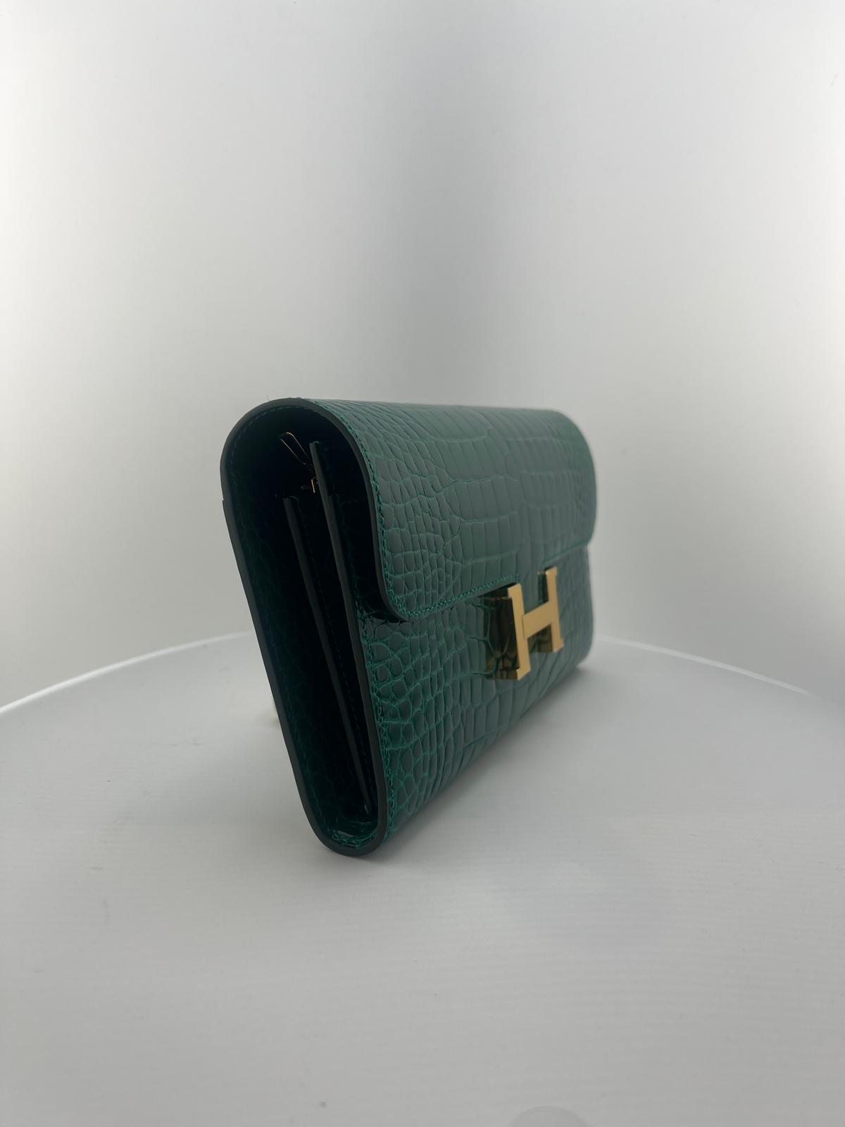 PORTAFOGLIO CONSTANCE LONG COCCO VERDE