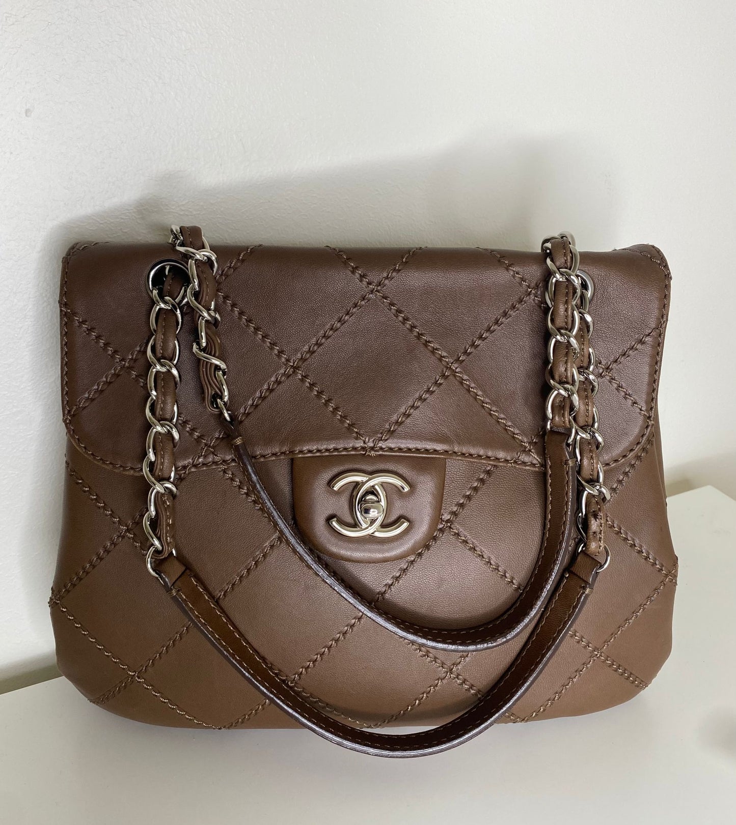 Chanel vintage marrone