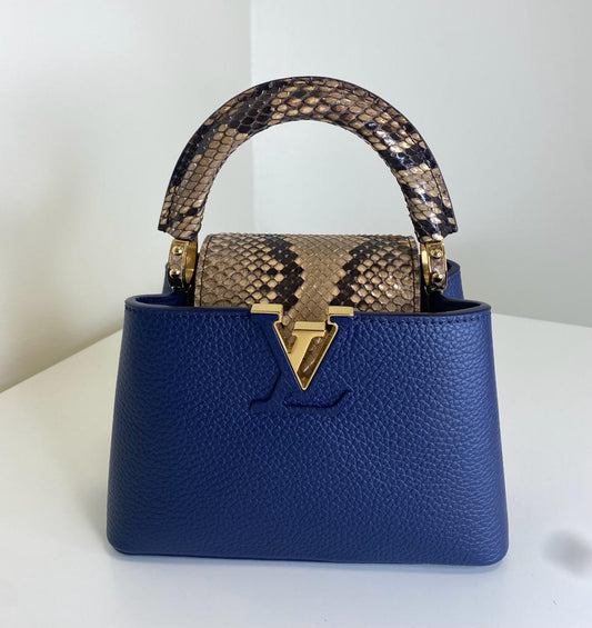 Louis Vuitton Taurillon Capucines blu