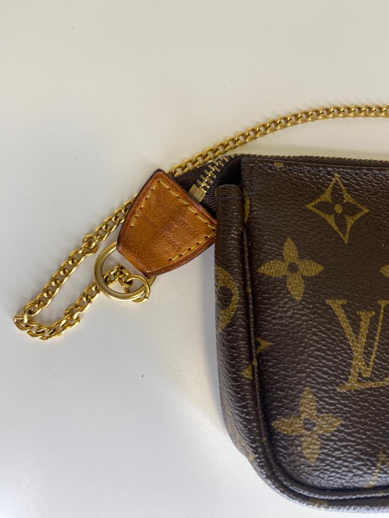 Louis Vuitton Mini Pochette Accessoires