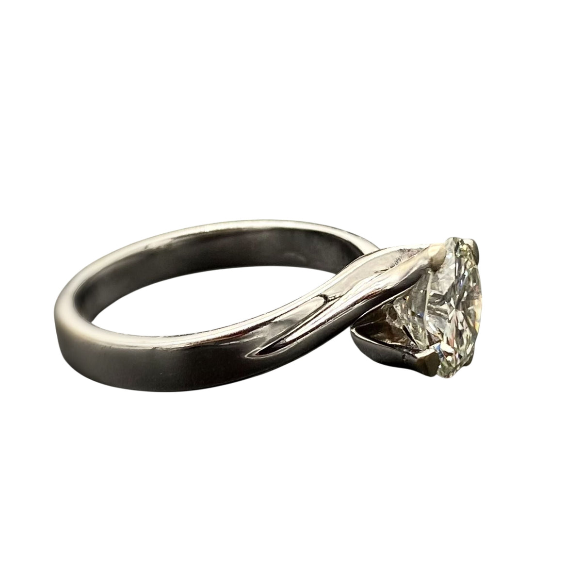 Anello solitario ct 1.80